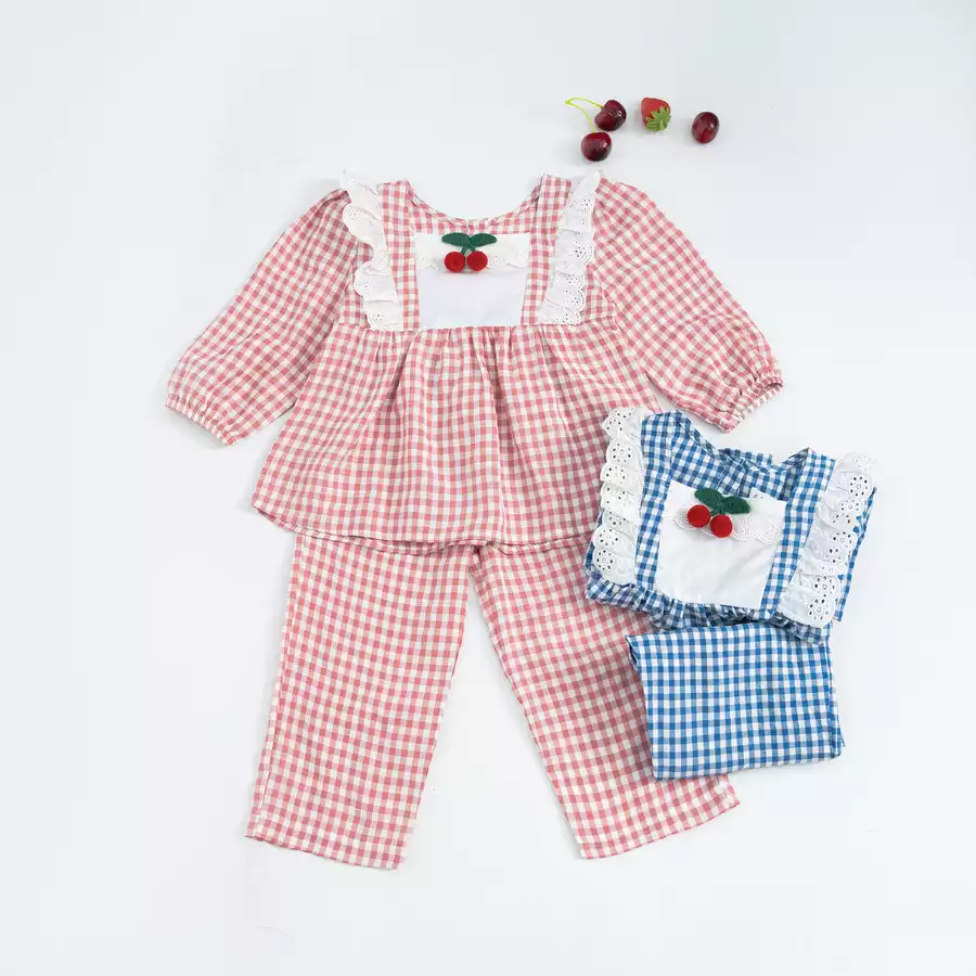 Bộ pyjama kẻ phối ren trắng