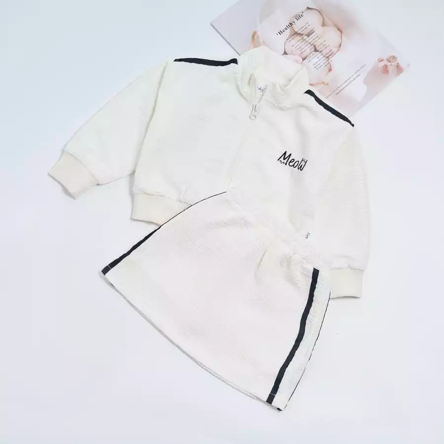 Bộ áo khoác chân váy phối dây