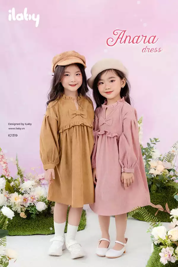 Váy nhung bèo cổ phối nơ