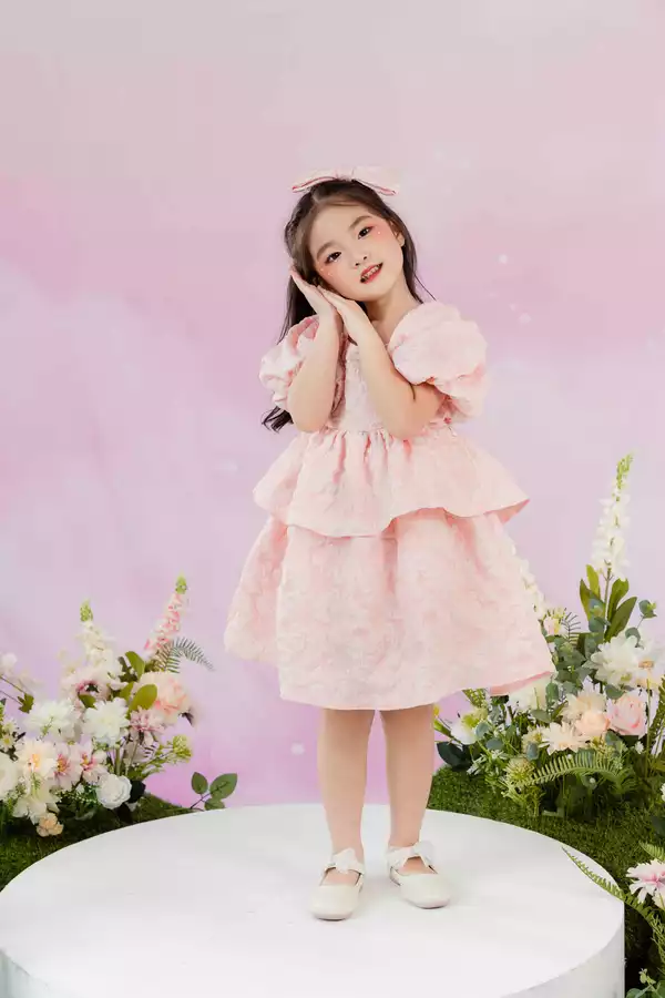 Váy gấm hai tầng