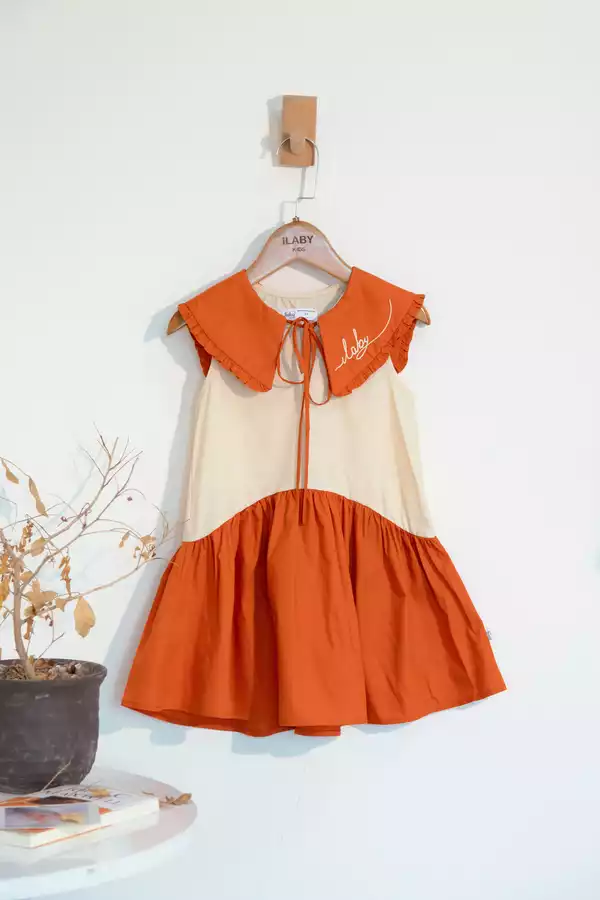 Váy cổ tròn thêu lá cổ Ilaby