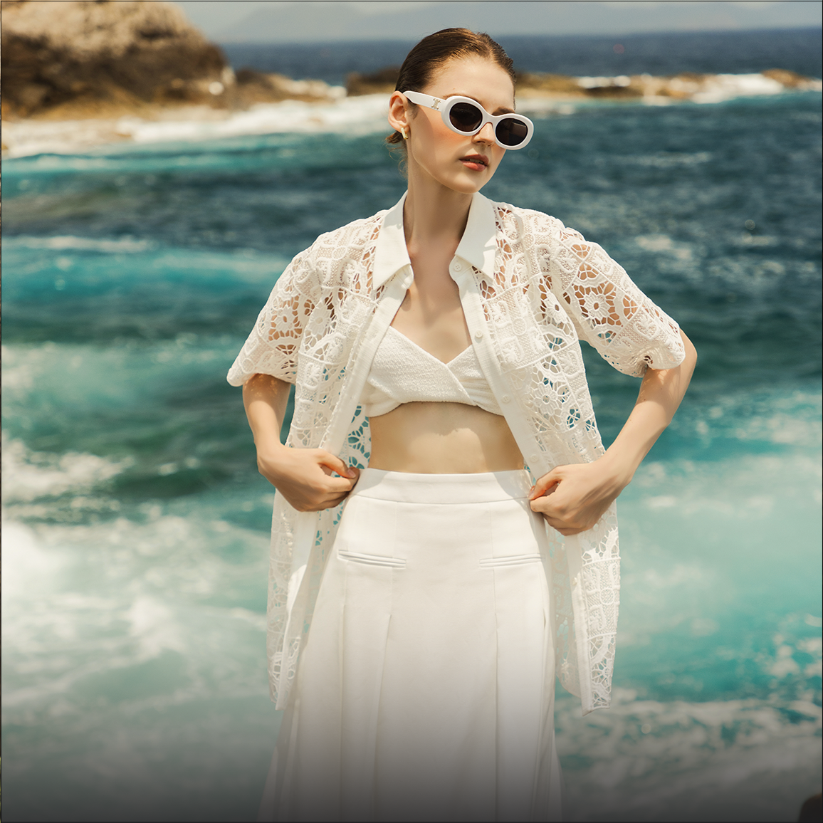 Váy nhung cổ phối can bèo