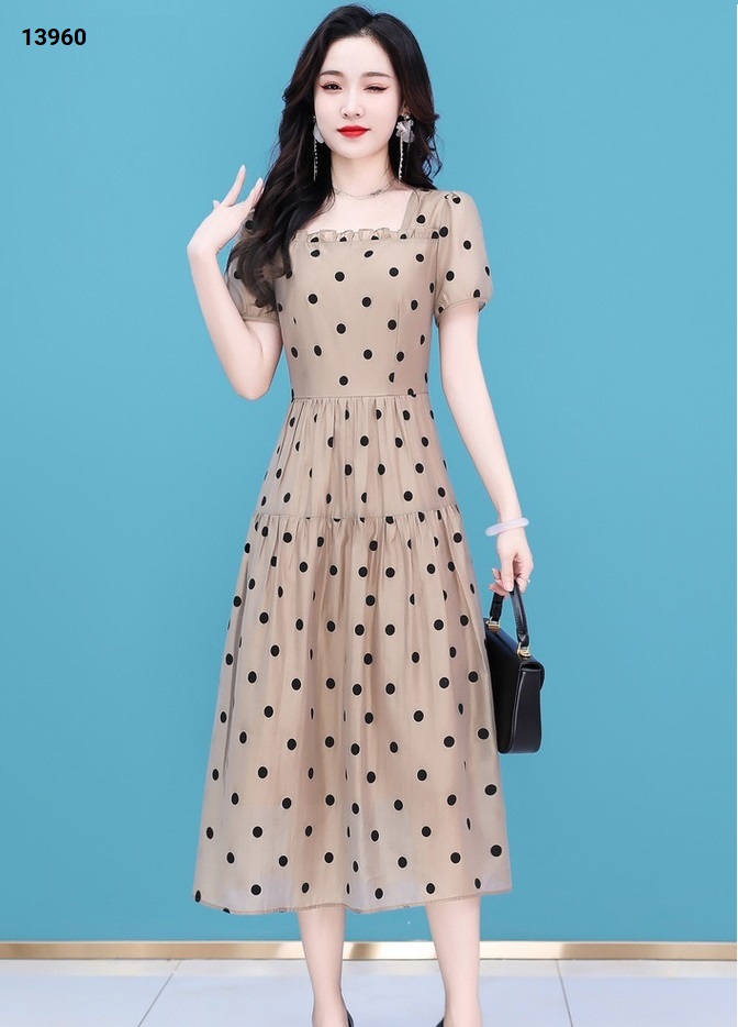 13960-Đầm xòe cổ  vuông họa tiết chấm bi (lụa bi)_thumbnail_3