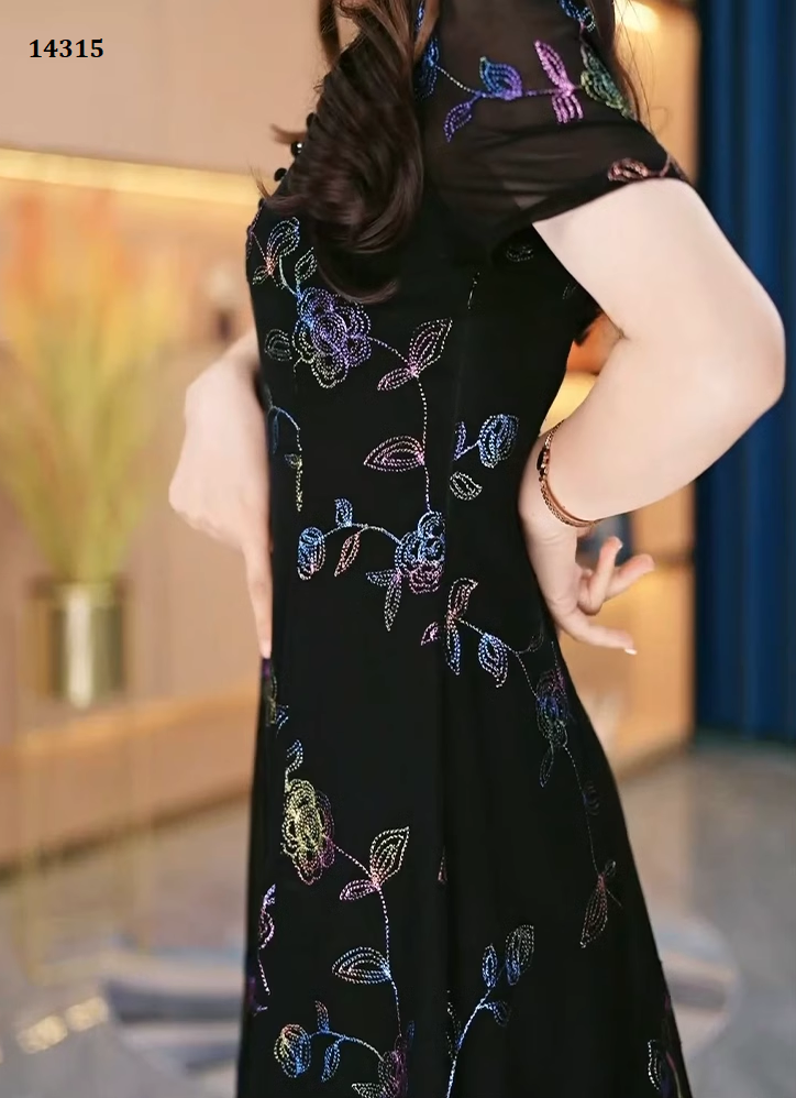 14315-Đầm voan suông in hoa hồng (  voan . lót )_thumbnail_3