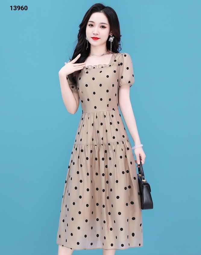 13960-Đầm xòe cổ  vuông họa tiết chấm bi (lụa bi)_thumbnail_0