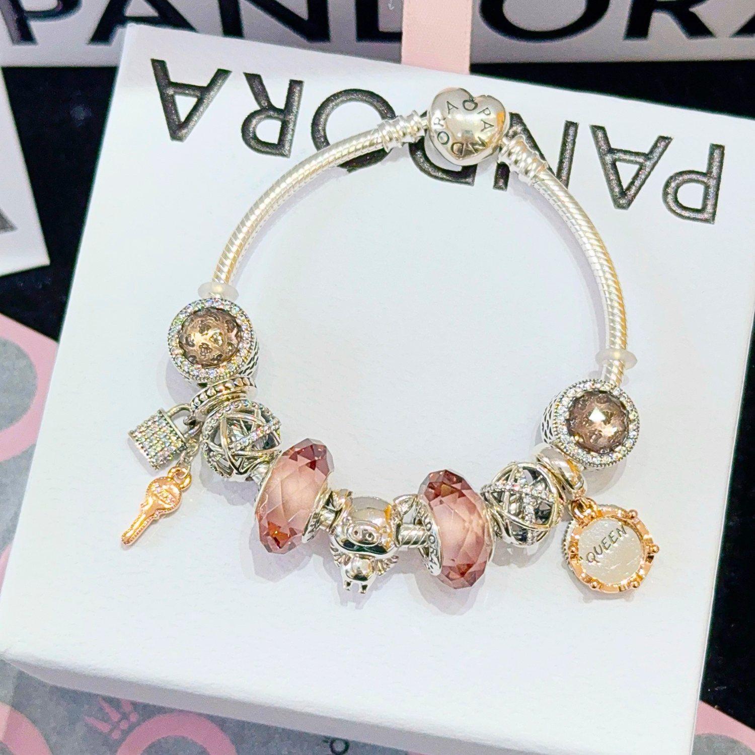 LT541 - Vòng Pandora piggy đá nâu