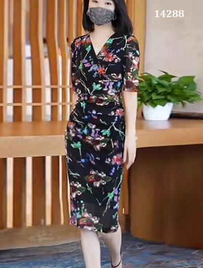 14288-Đầm body in hoa nhiều màu (thun)_thumbnail_1