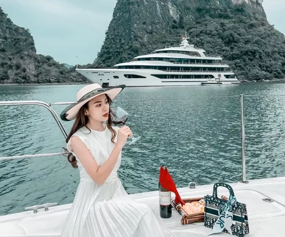 Product image - FLC Hạ Long Ăn 2 bữa