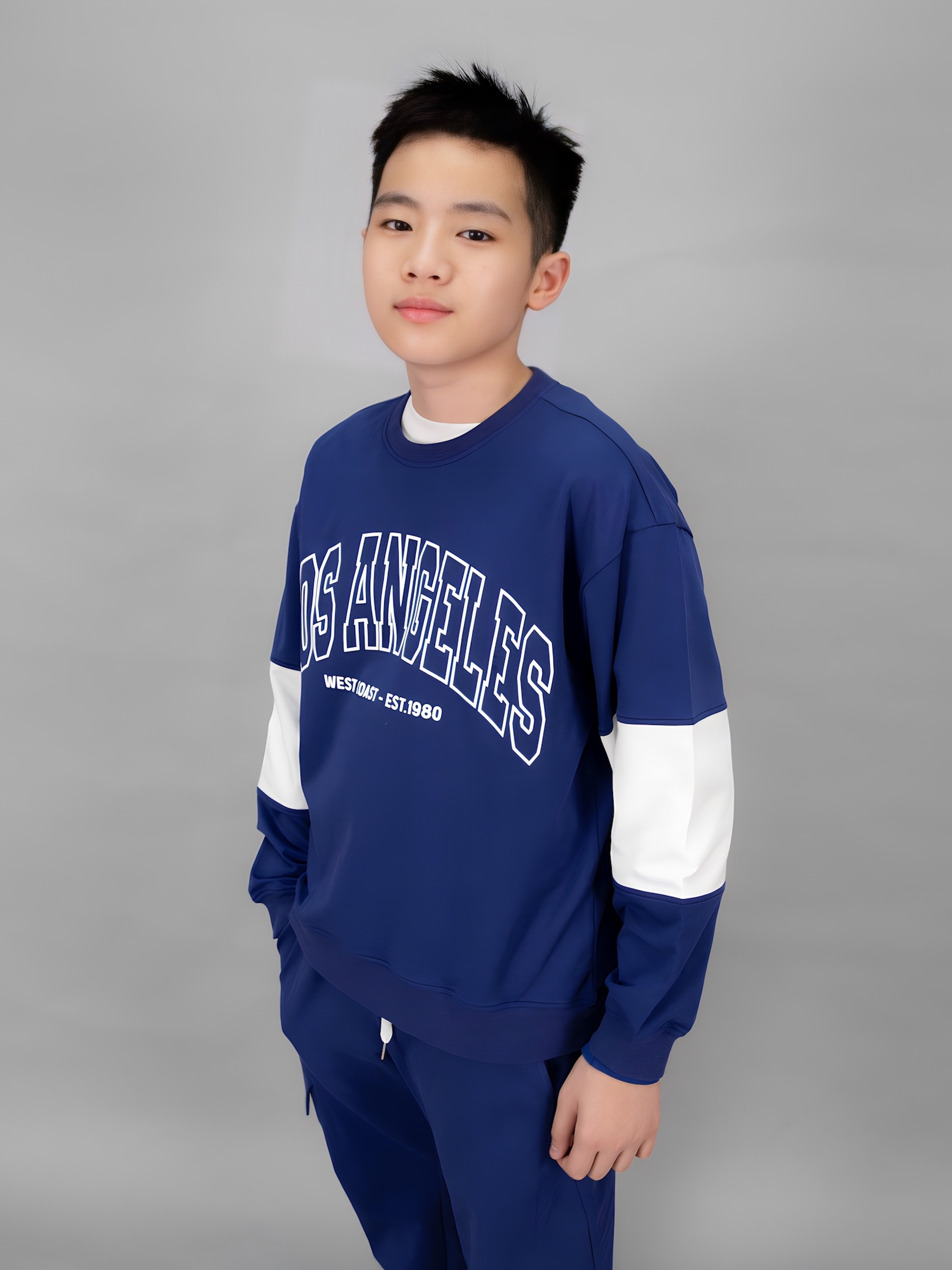 Áo nỉ cổ tròn coban phối trắng Los angeles_thumbnail_0