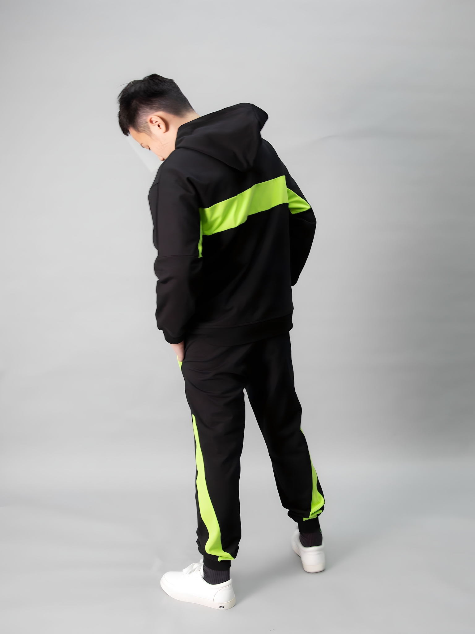 Áo nỉ hoodie đen phối neon khóa ngực chữ Keep ready_thumbnail_2