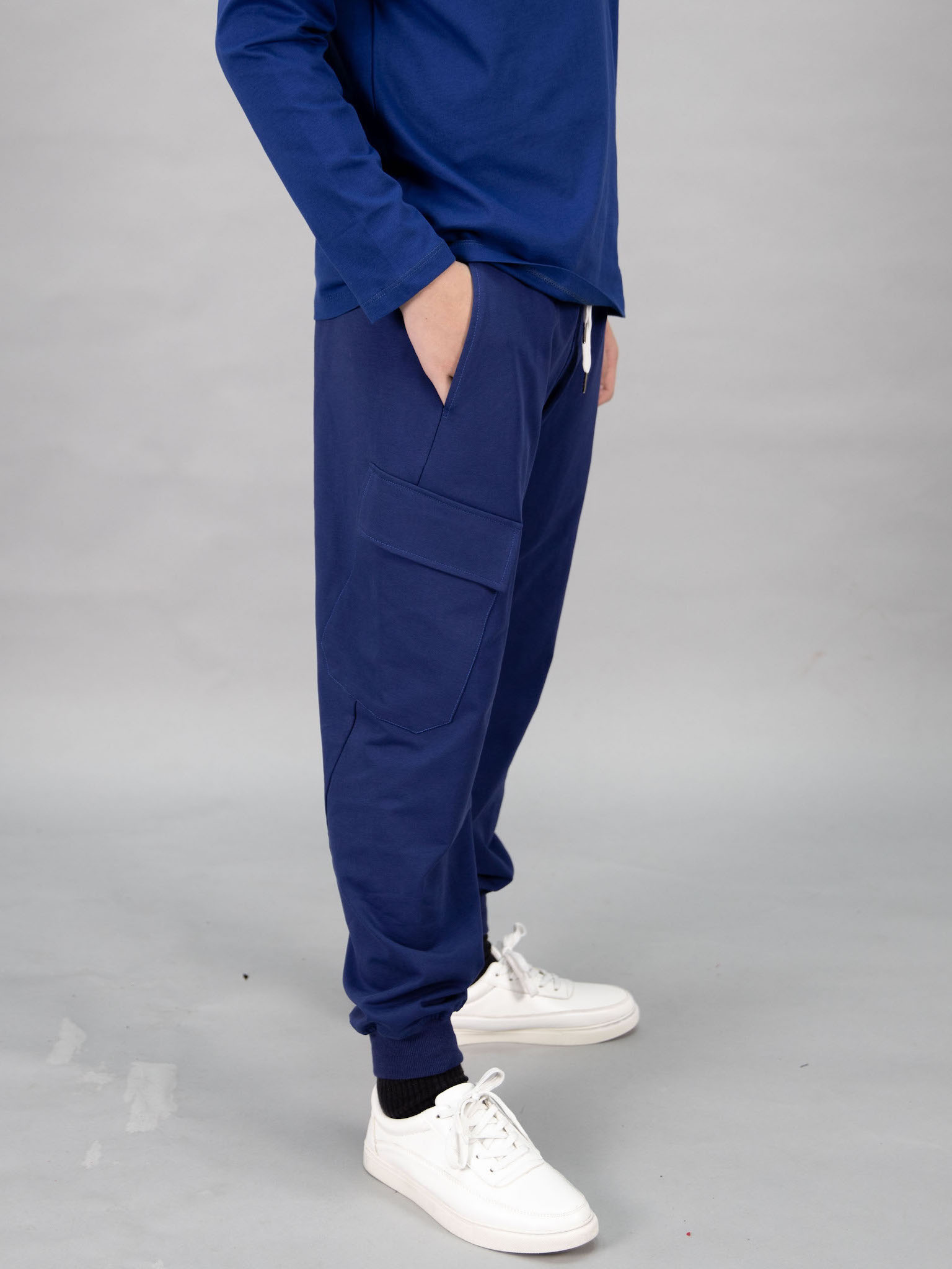 Quần nỉ xanh coban túi hộp chéo