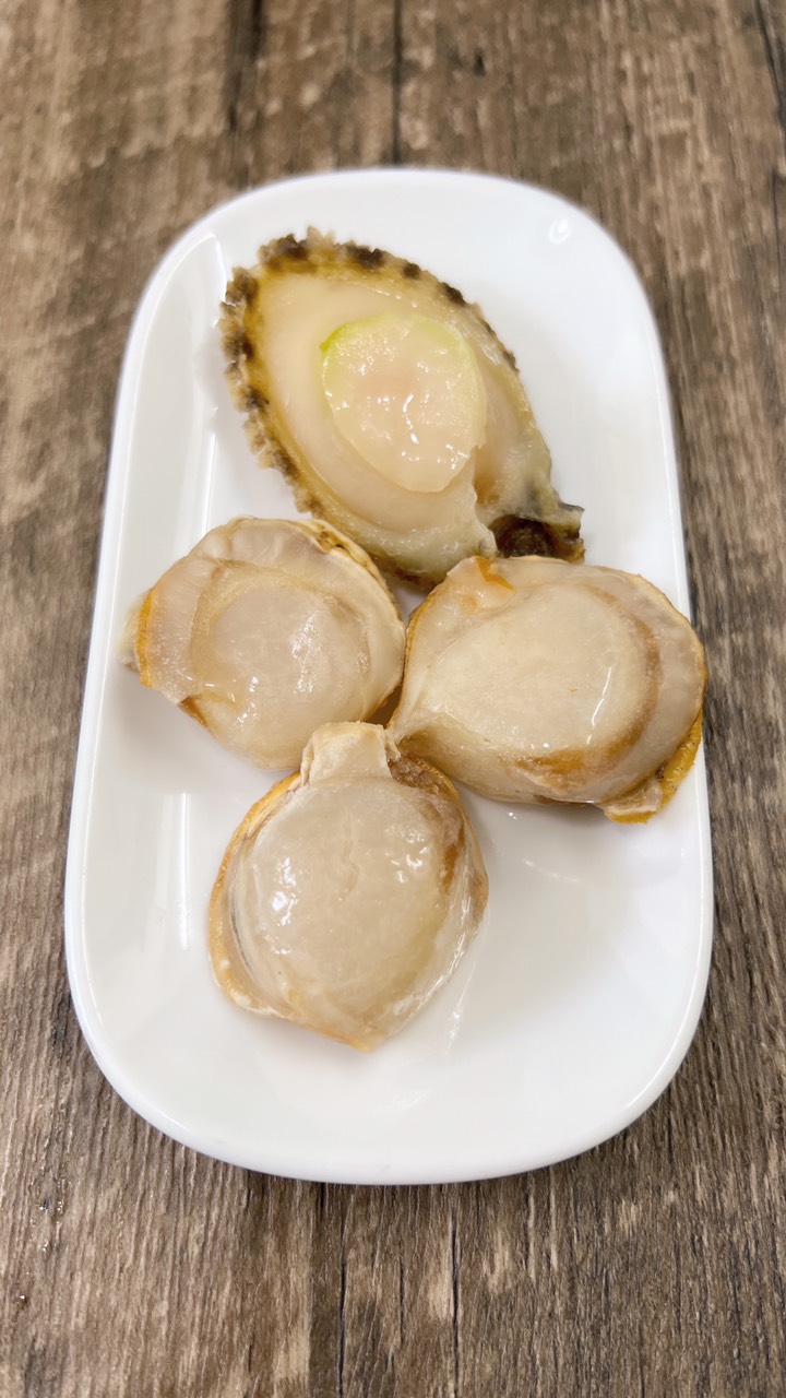 Quà Tặng 7: 1 Bào Ngư Nhỏ + 3 Sò Điệp Nhật