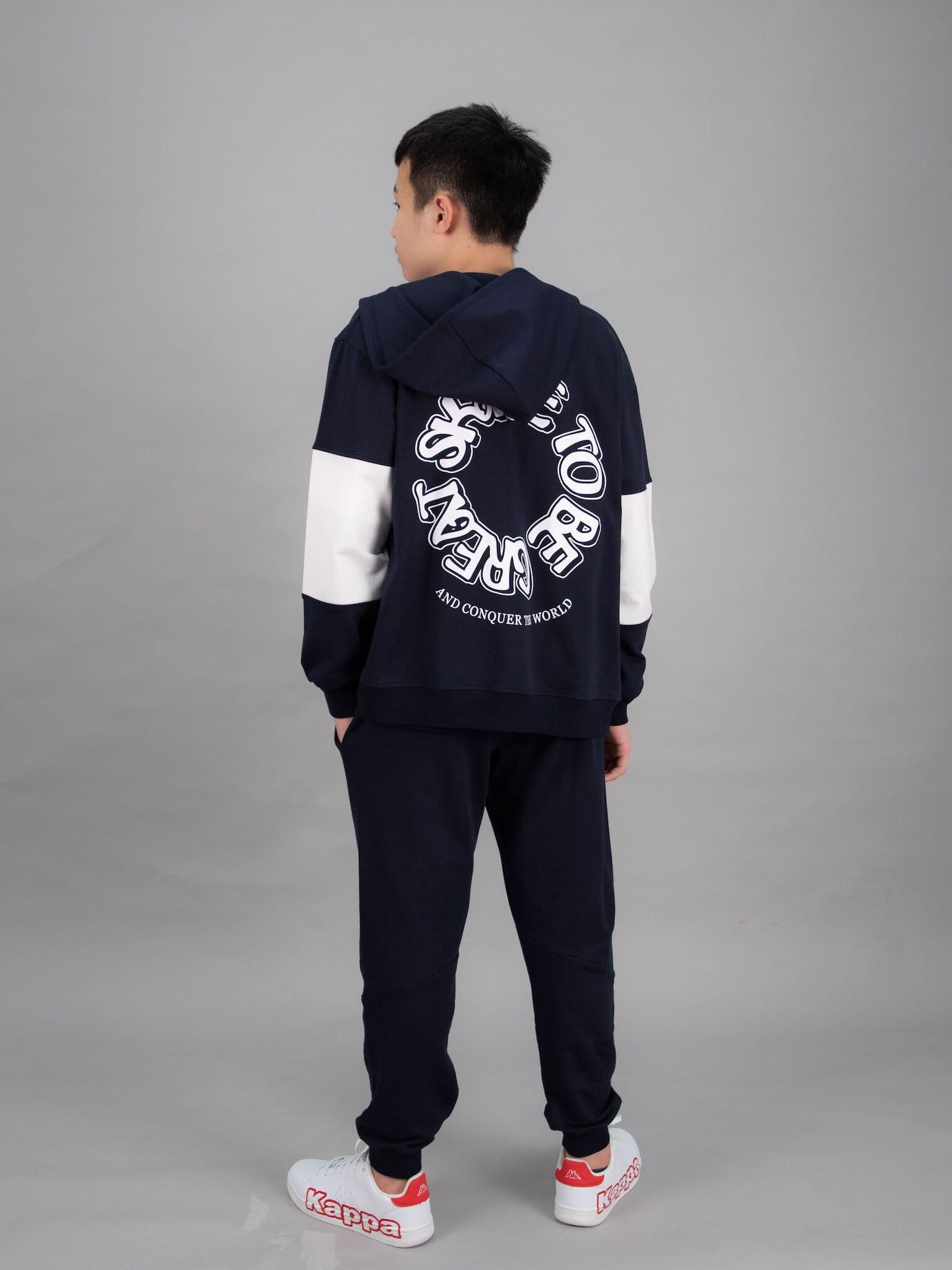 Áo khoác nỉ navy phối trắng ?_thumbnail_1