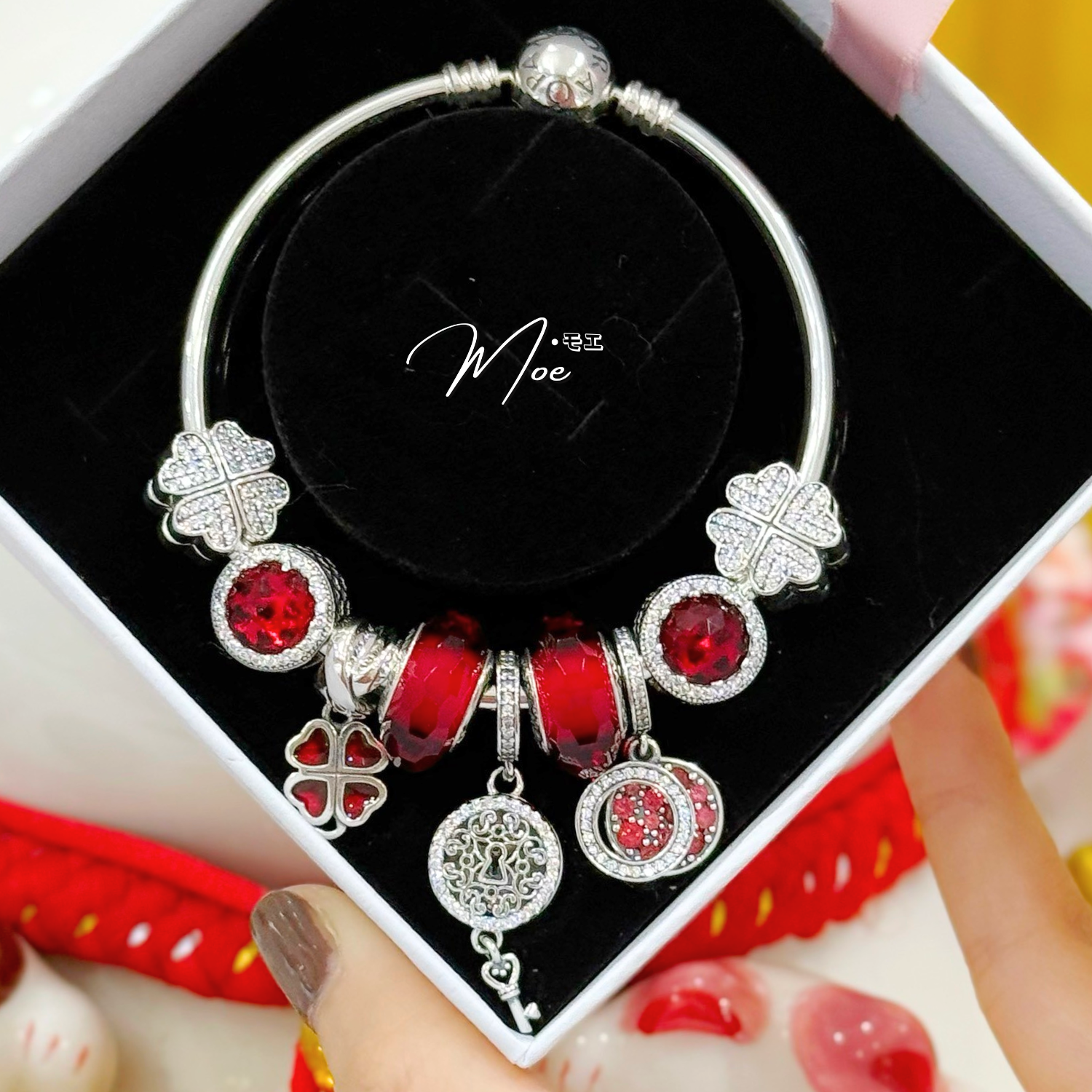 LT559 - Vòng Pandora cỏ 4 lá may mắn glass đỏ