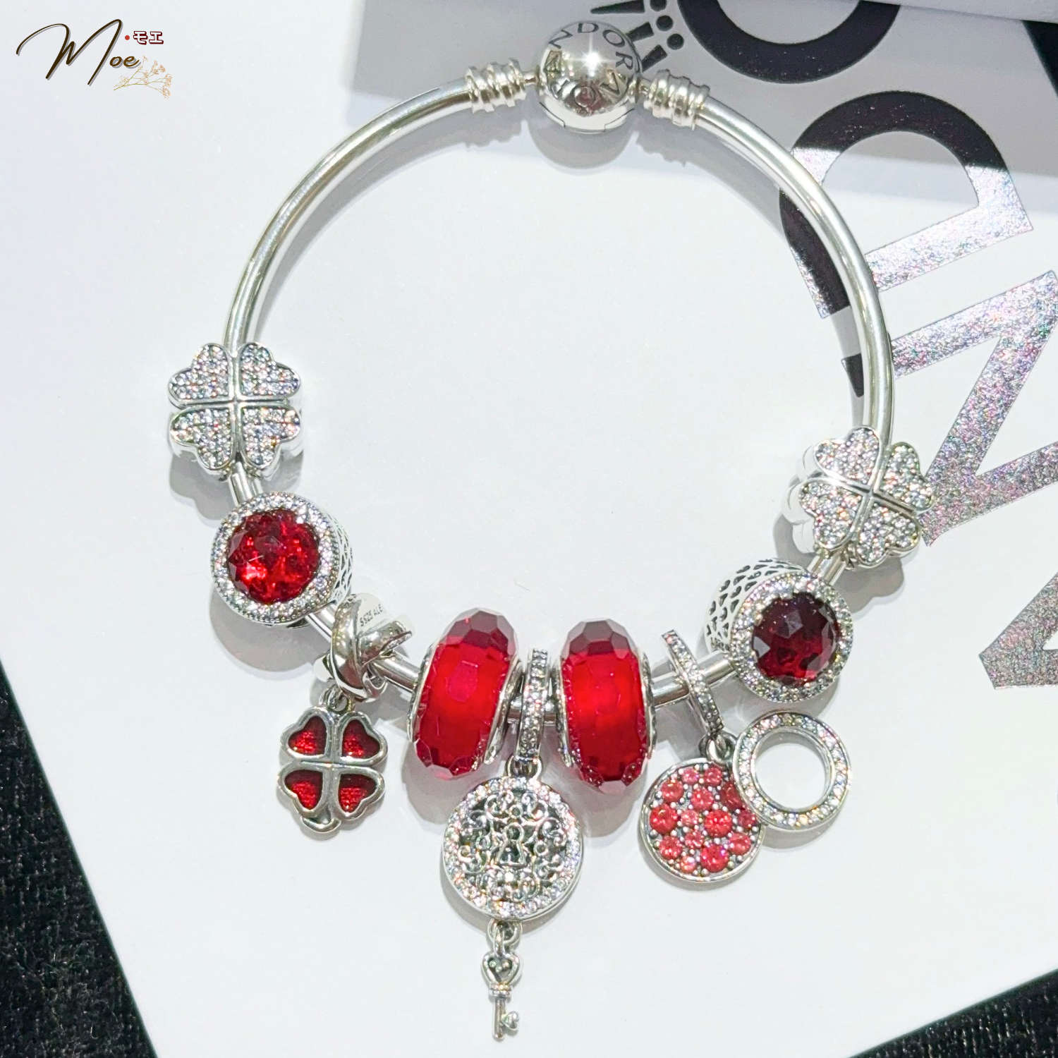 LT559 - Vòng Pandora cỏ 4 lá may mắn glass đỏ