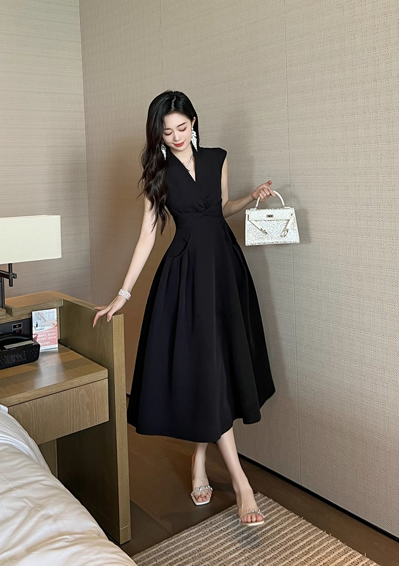 15055-Đầm  xòe dự tiệc cổ V cách điệu ( thun mịn)_thumbnail_1