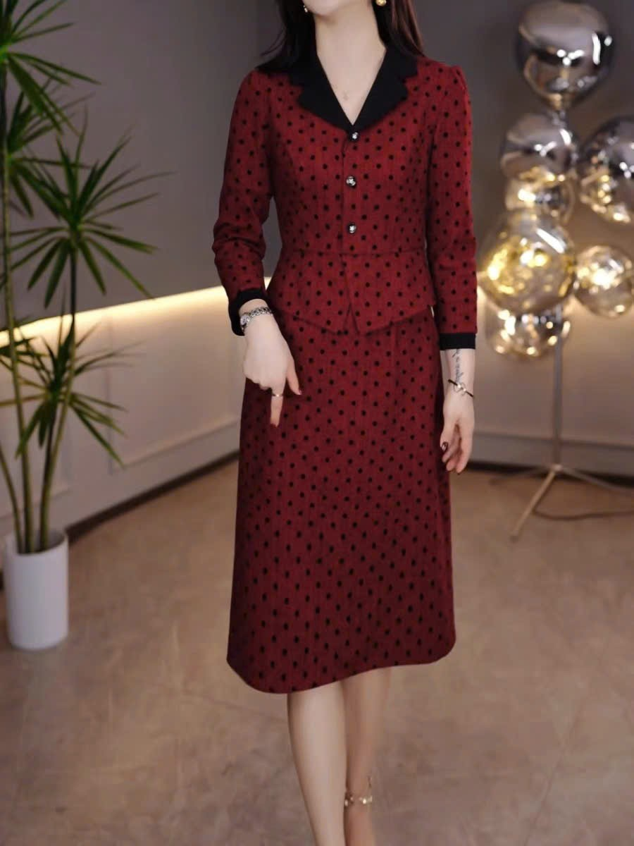 15245-Đầm đỏ  chấm bi đen cổ bẻ tay dài dáng peplum ( linen sọc chấm bi)_thumbnail_1