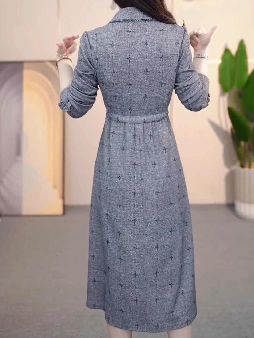 15156-Đầm xoè xám tay dài cổ bẻ kết nút eo thắt dây rút ( linen gân giãn nhẹ)_thumbnail_2