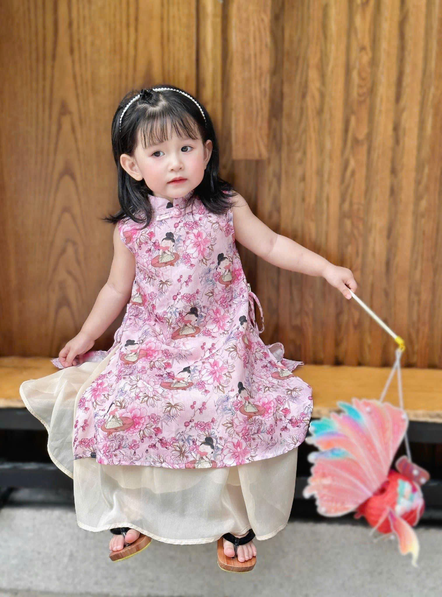 S4 145K SET ÁO DÀI BÉ GÁI 2 MÀU_thumbnail_4