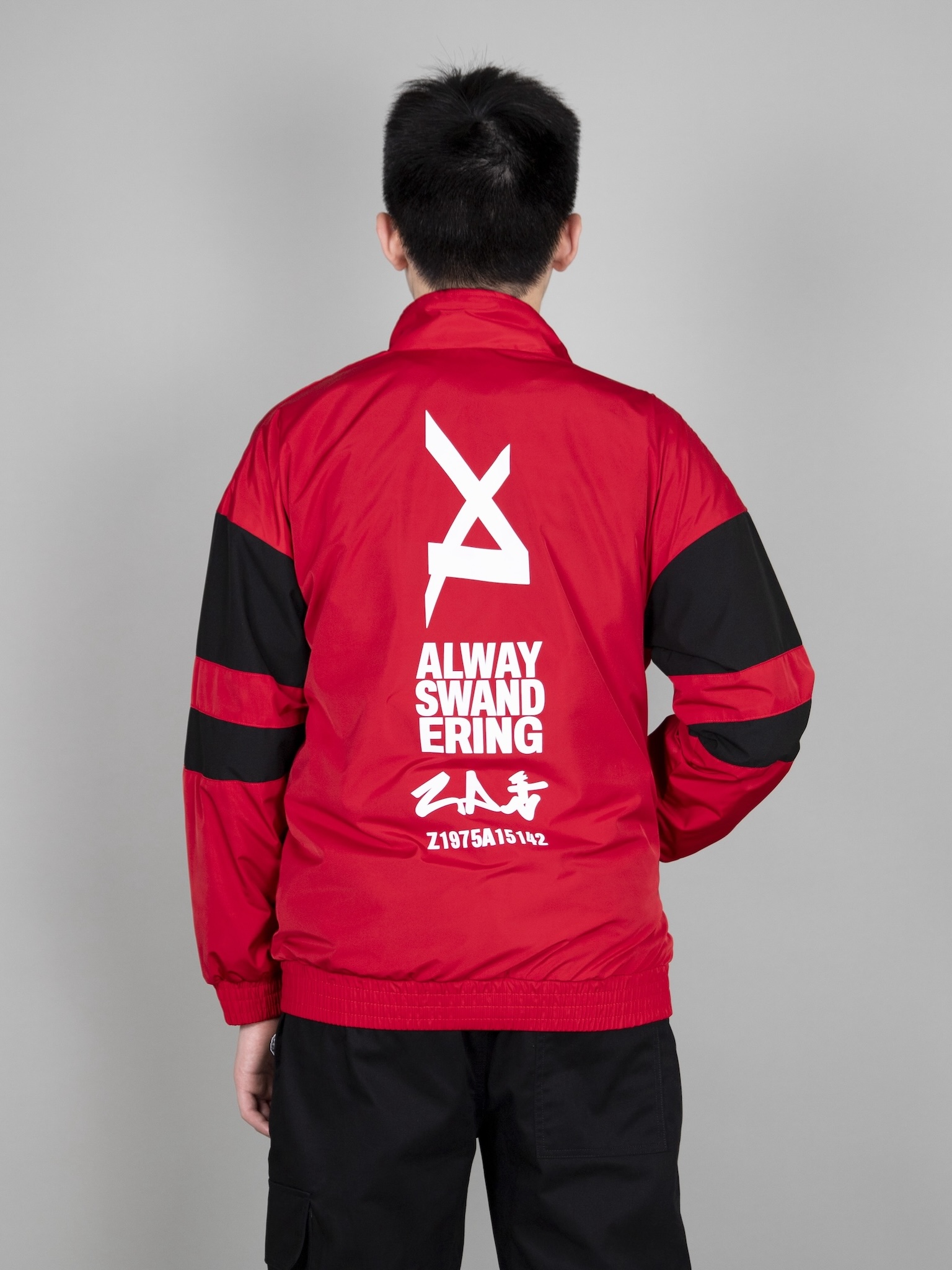 Áo khoác gió đỏ tay phối đen chữ Always_thumbnail_3