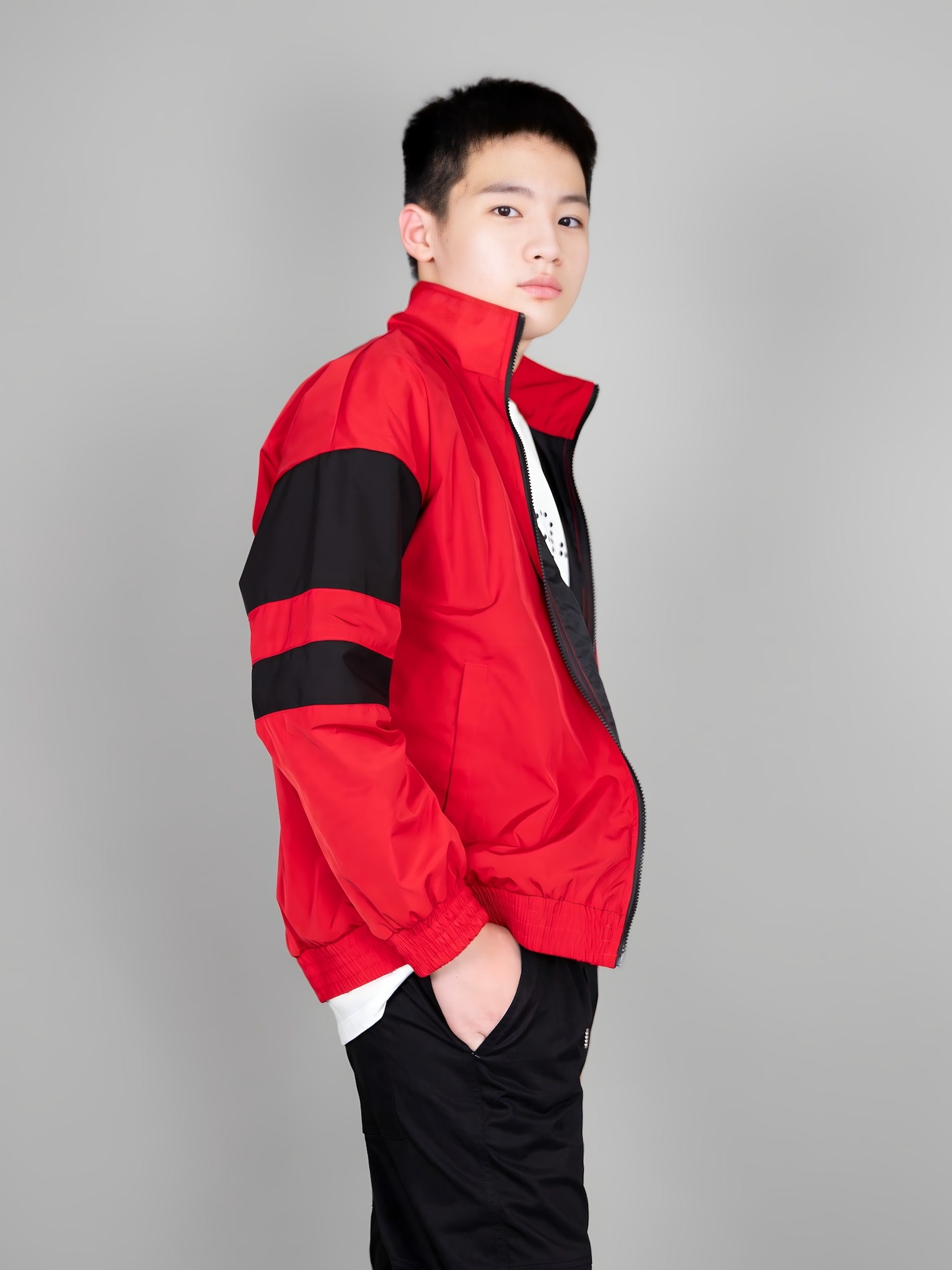 Áo khoác gió đỏ tay phối đen chữ Always_thumbnail_2