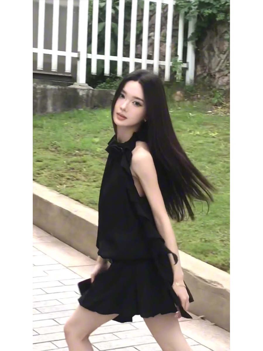 15194-Đầm đen cổ yếm kết  hoa viền bèo (lụa mịn)_thumbnail_1