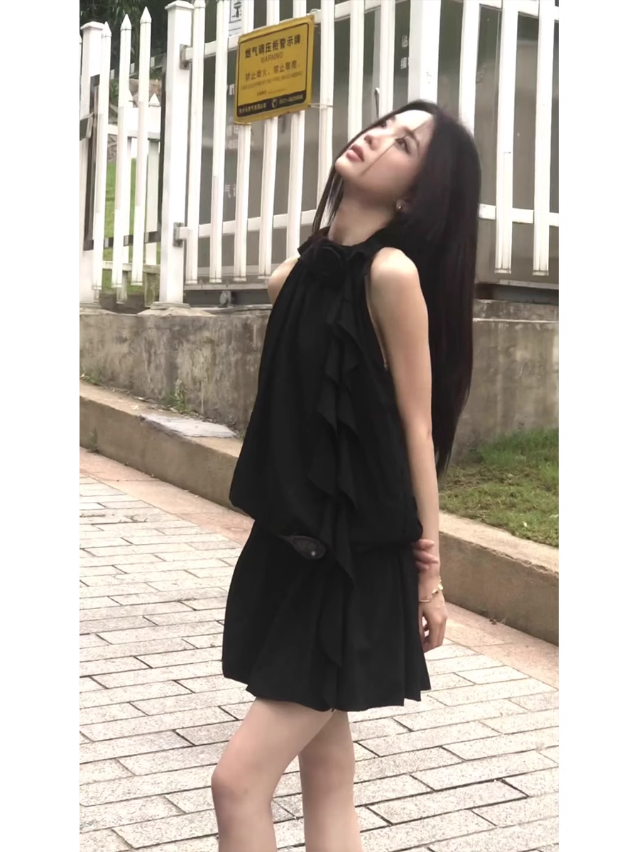 15194-Đầm đen cổ yếm kết  hoa viền bèo (lụa mịn)_thumbnail_2