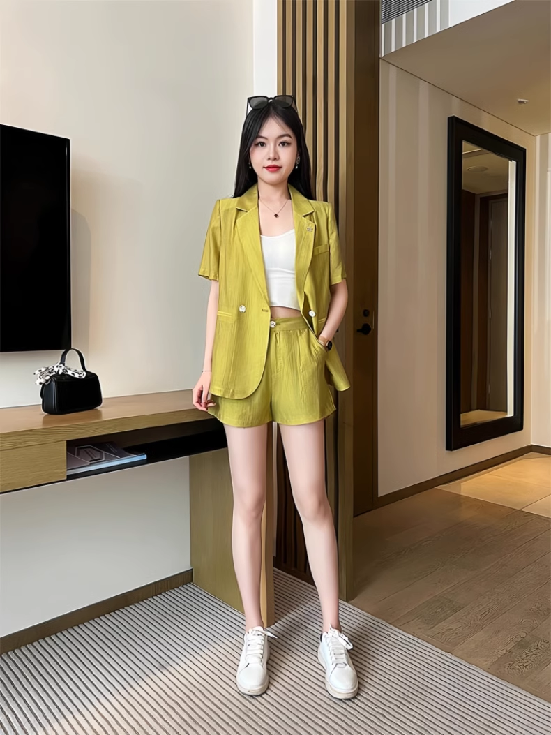 15124-Set bộ áo  vet tay ngắn kềm quần sọt ( tơ lụa ánh kim)_thumbnail_0