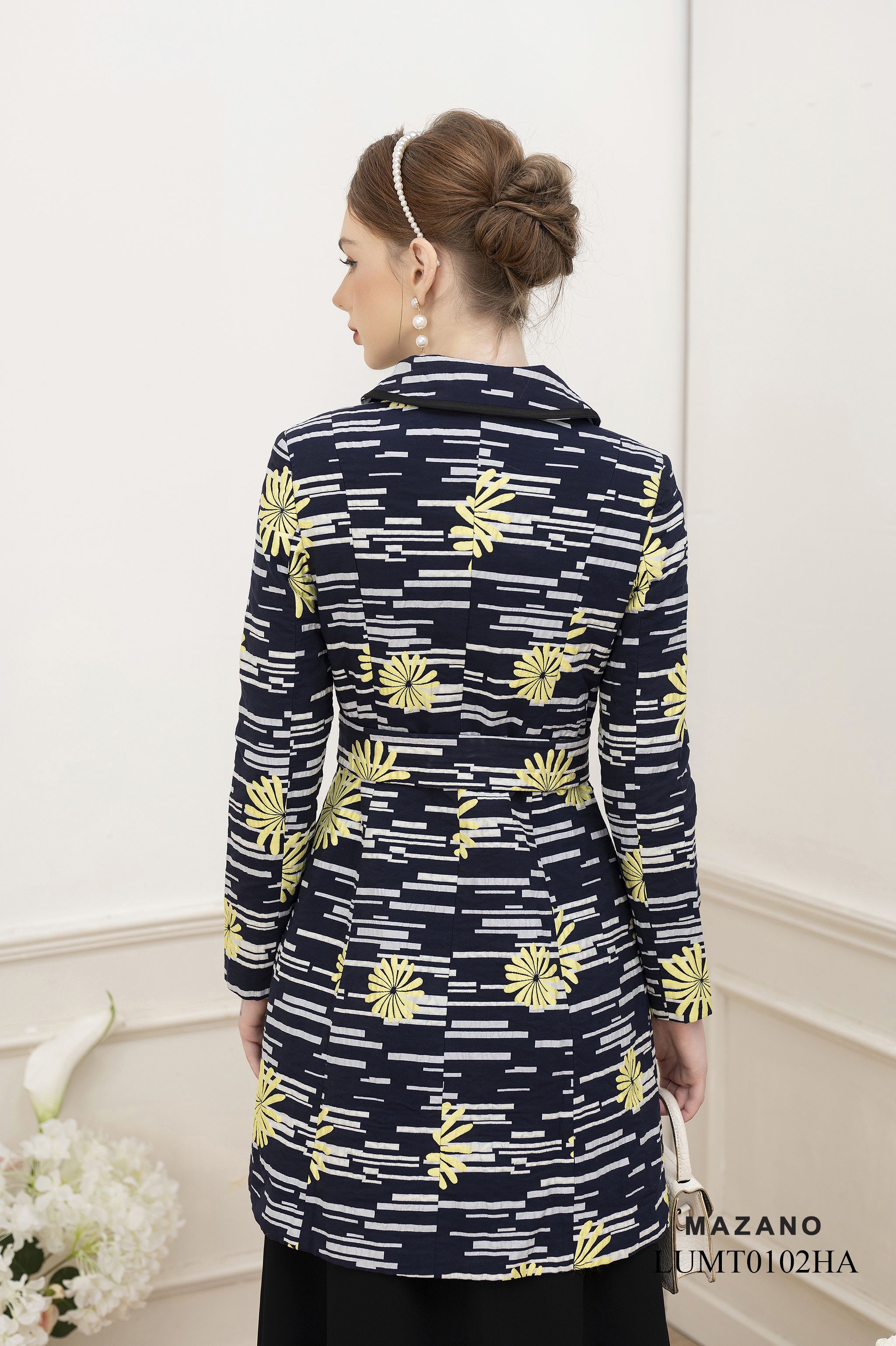 Áo khoác dài Măng Tô vải dạ tafta dệt hoa cao cấp_thumbnail_3