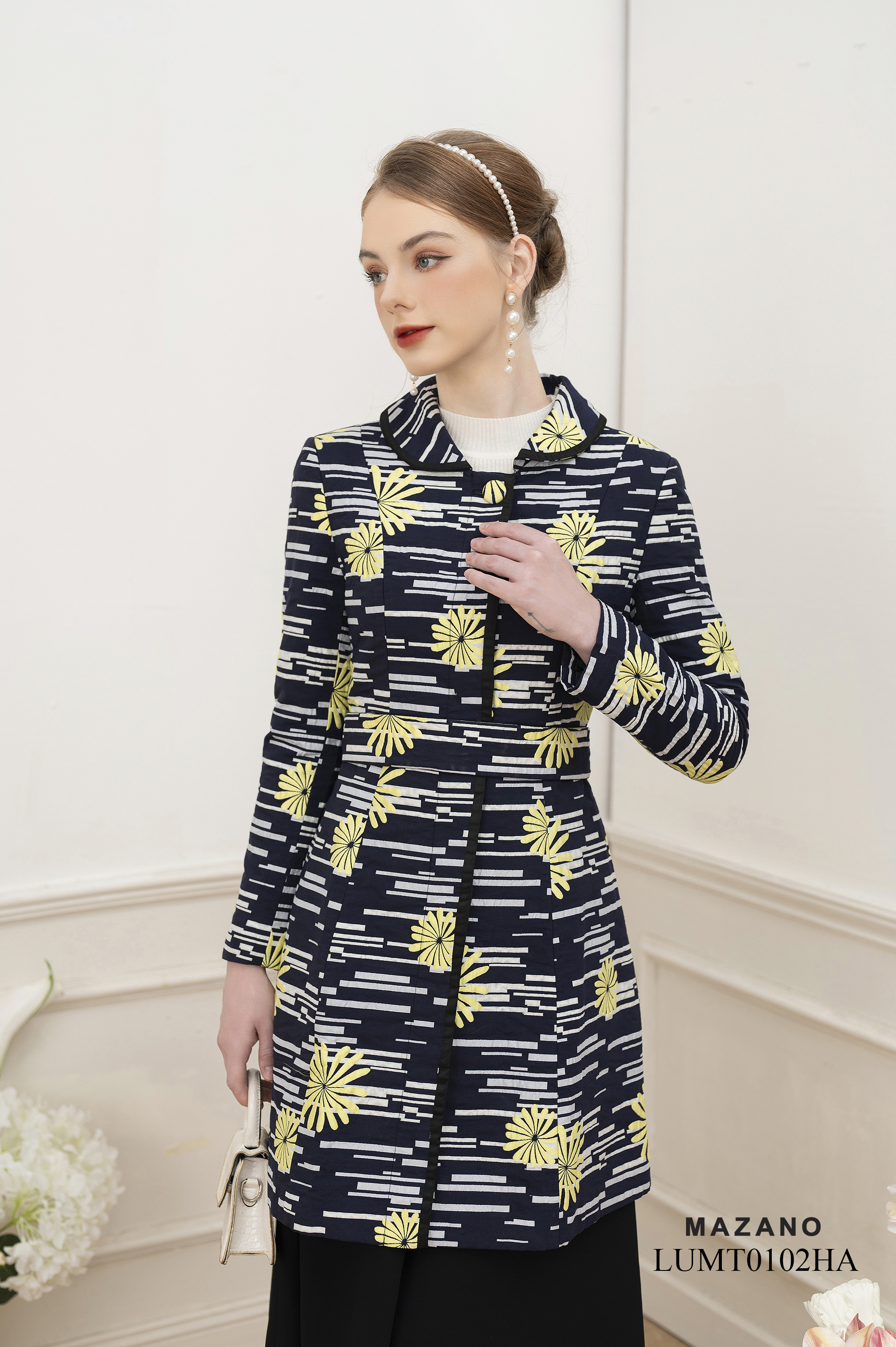 Áo khoác dài Măng Tô vải dạ tafta dệt hoa cao cấp_thumbnail_1