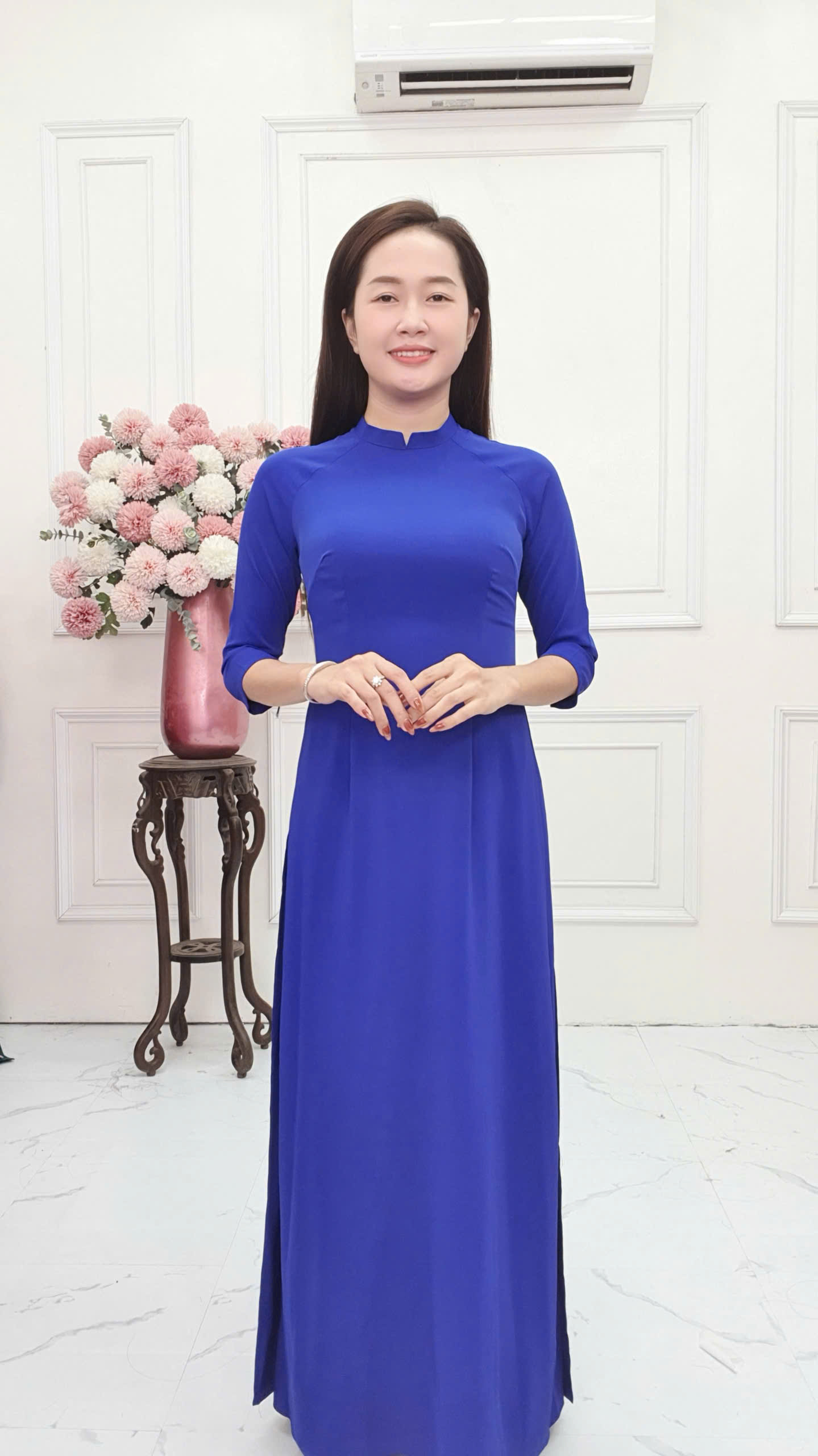 A2060CC bộ áo dài lụa mỹ xanh coban trơn cổ 2p tay lỡ