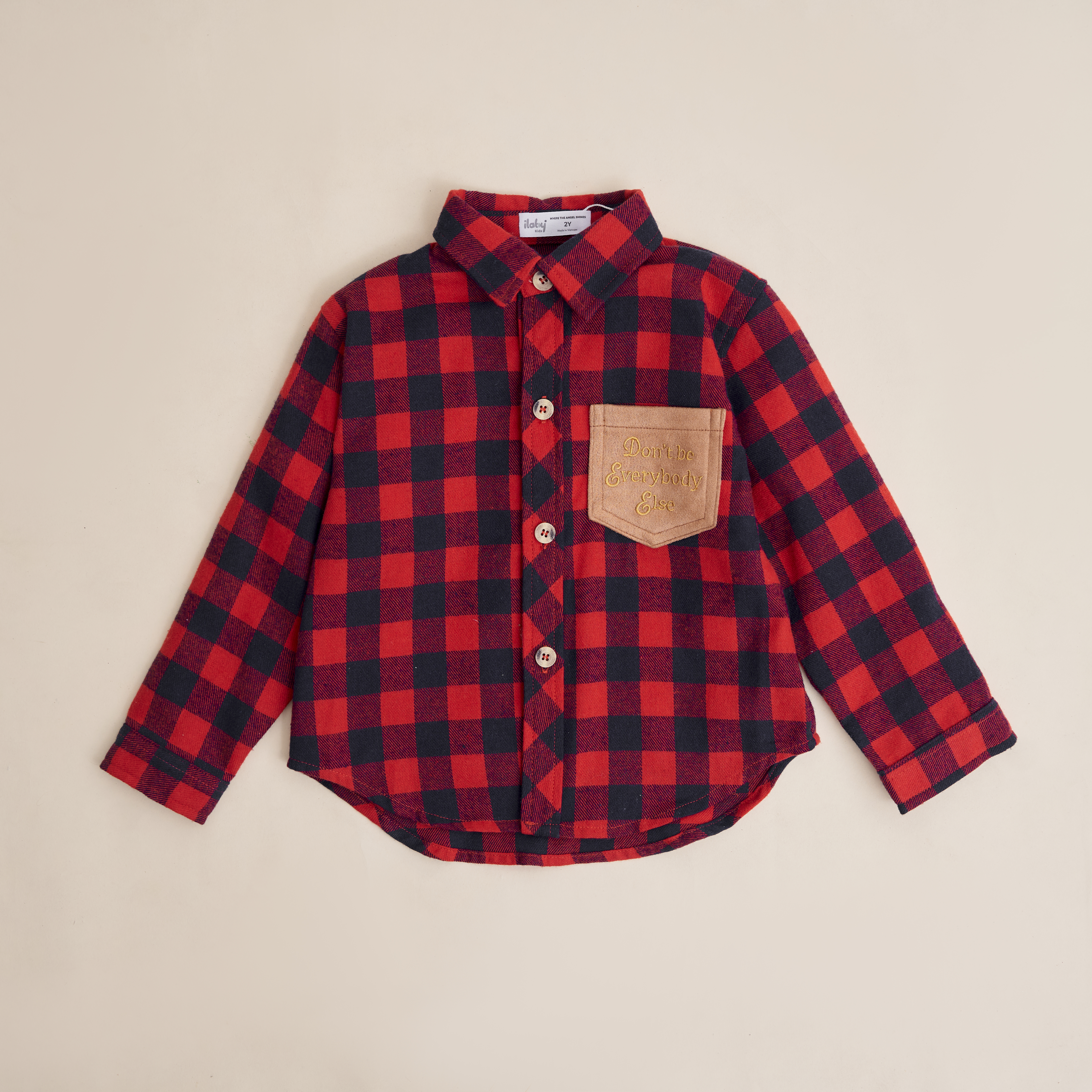 Sơ mi khoác kẻ túi ốp thêu chữ