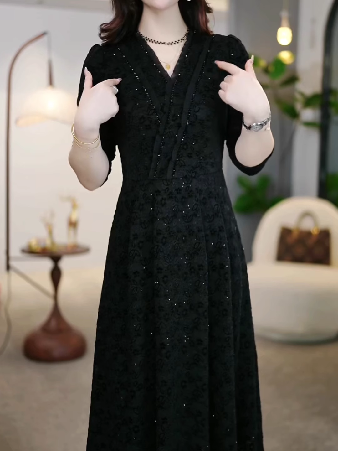 15827-Đầm xòe ren tay dài cổ đắp chéo cách điệu ( ren, lót)_thumbnail_2