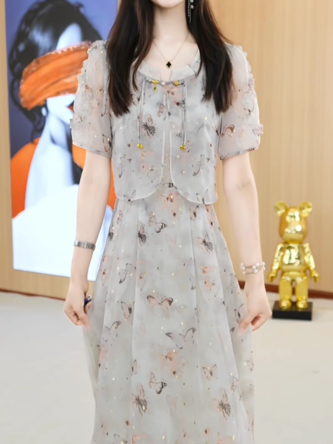 15822-Đầm voan xám trắng in  bướm  3D giả  khoác rời ( voan,lót)_thumbnail_1