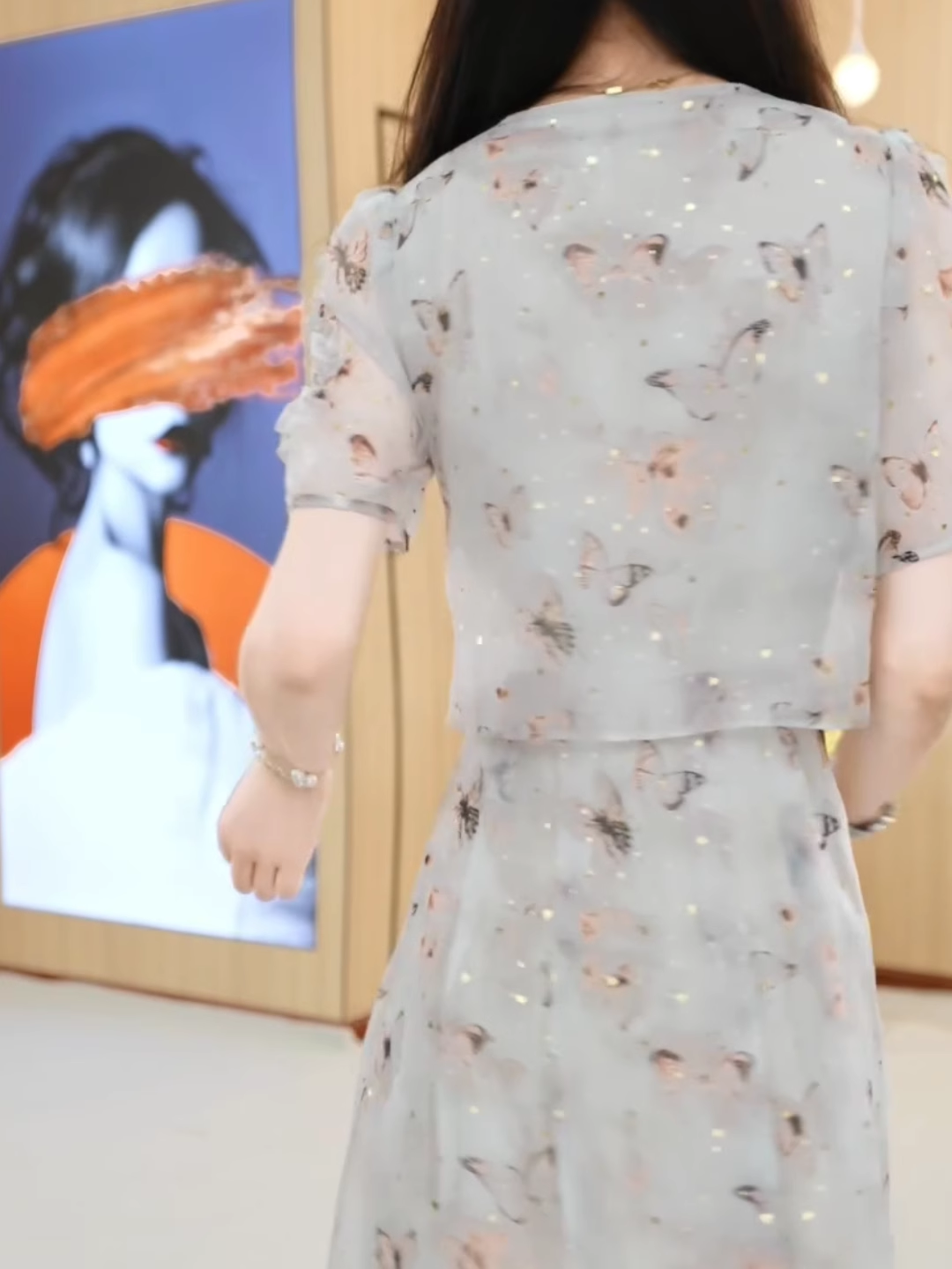 15822-Đầm voan xám trắng in  bướm  3D giả  khoác rời ( voan,lót)_thumbnail_3