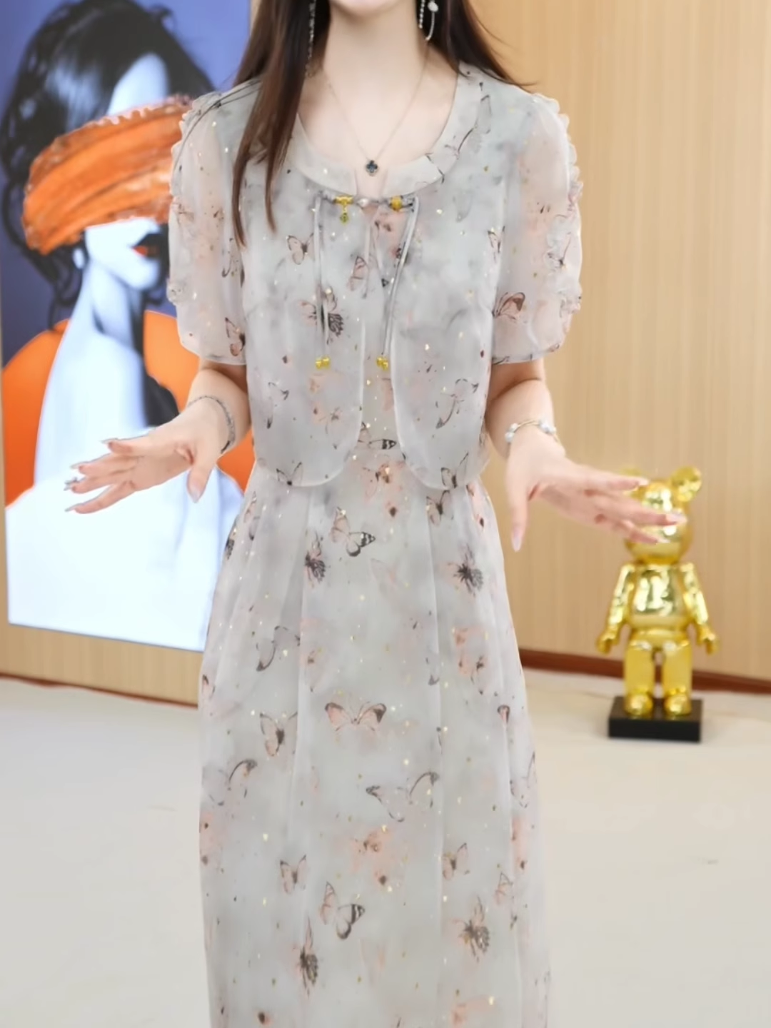 15822-Đầm voan xám trắng in  bướm  3D giả  khoác rời ( voan,lót)_thumbnail_2