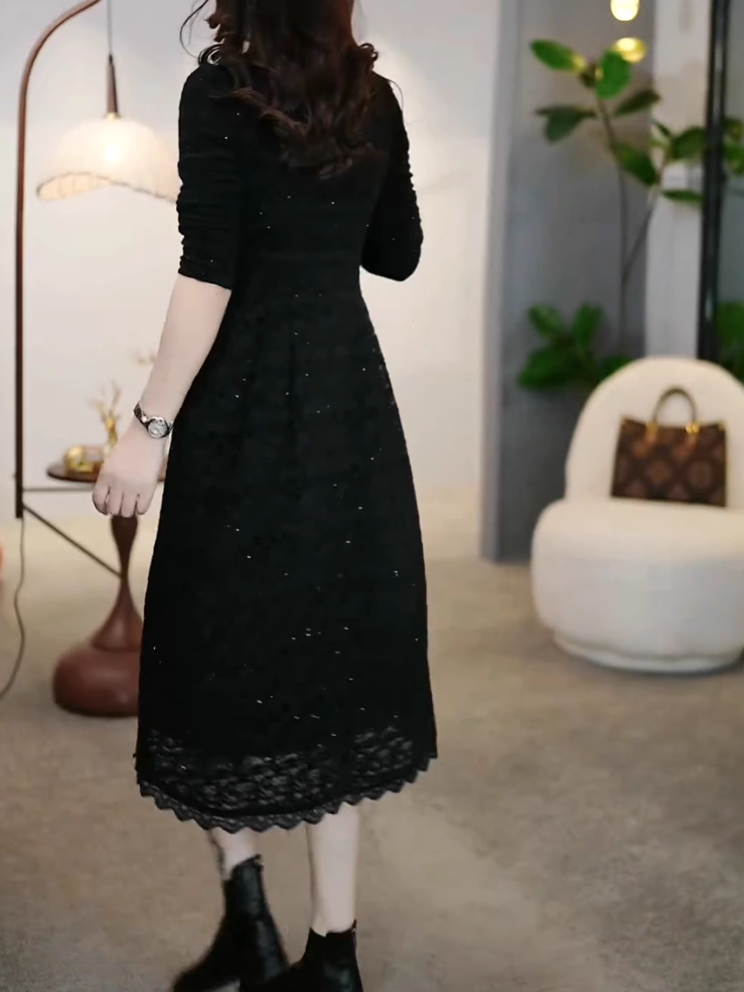 15827-Đầm xòe ren tay dài cổ đắp chéo cách điệu ( ren, lót)_thumbnail_3