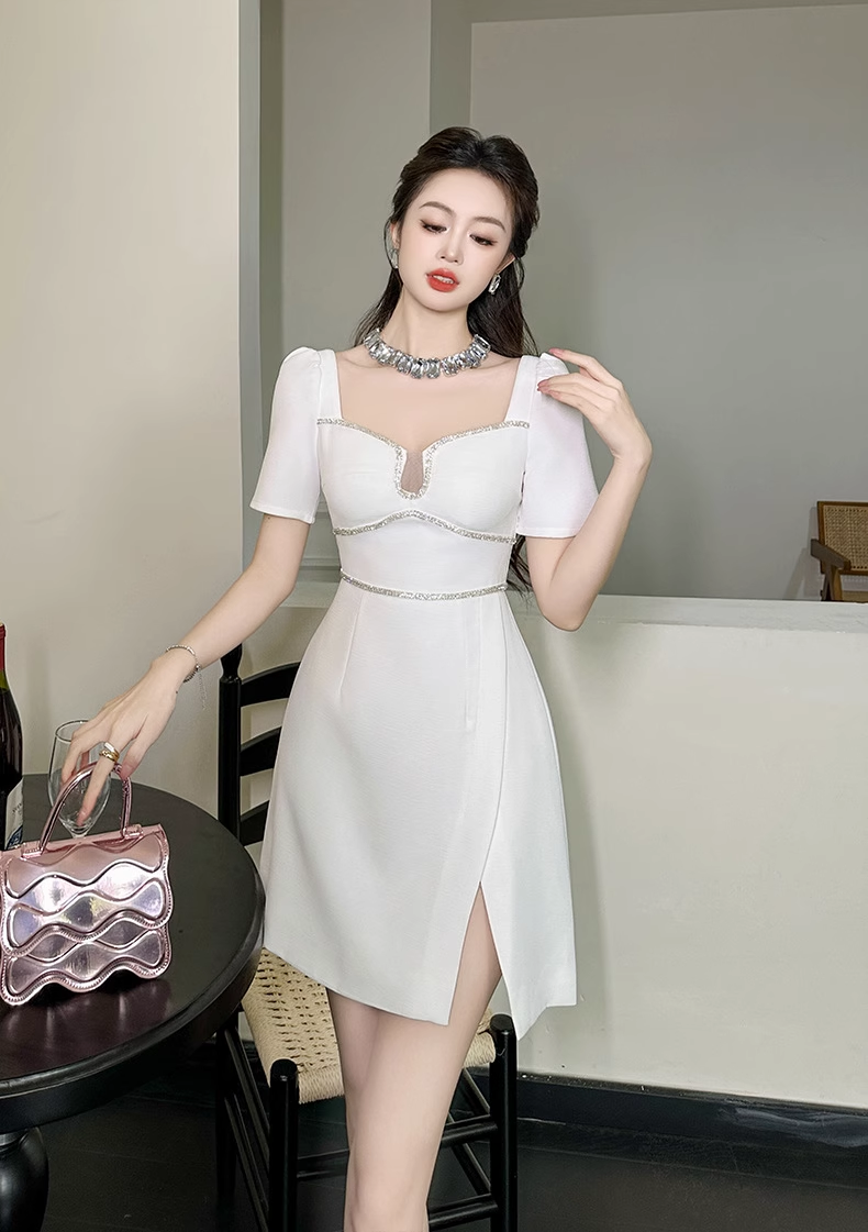 15457-Đầm tiệc trắng xẻ tà cut out viền nhũ cách điệu ( lụa)_thumbnail_2
