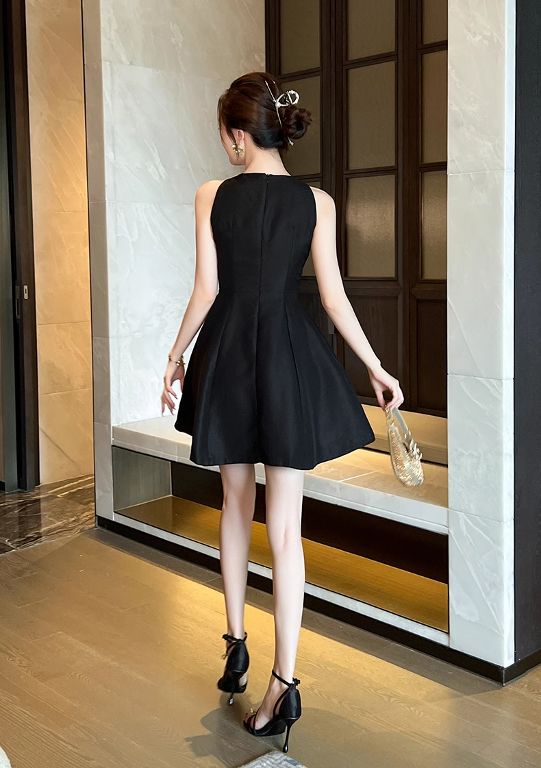 15488-Đầm tiệc sát nách đen eo cut out  cách điệu ( tapta)_thumbnail_3