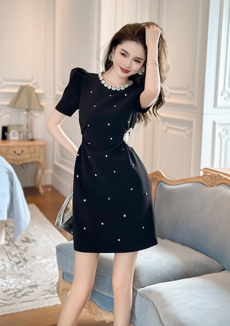 15703-Đầm xoè dự tiệc khoét eo cổ viền hạt cách điệu ( chéo nhật)_thumbnail_1