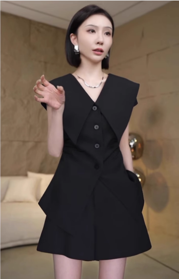 15694-Set bộ đen  cổ bẻ quần sọt ( chéo nhật )