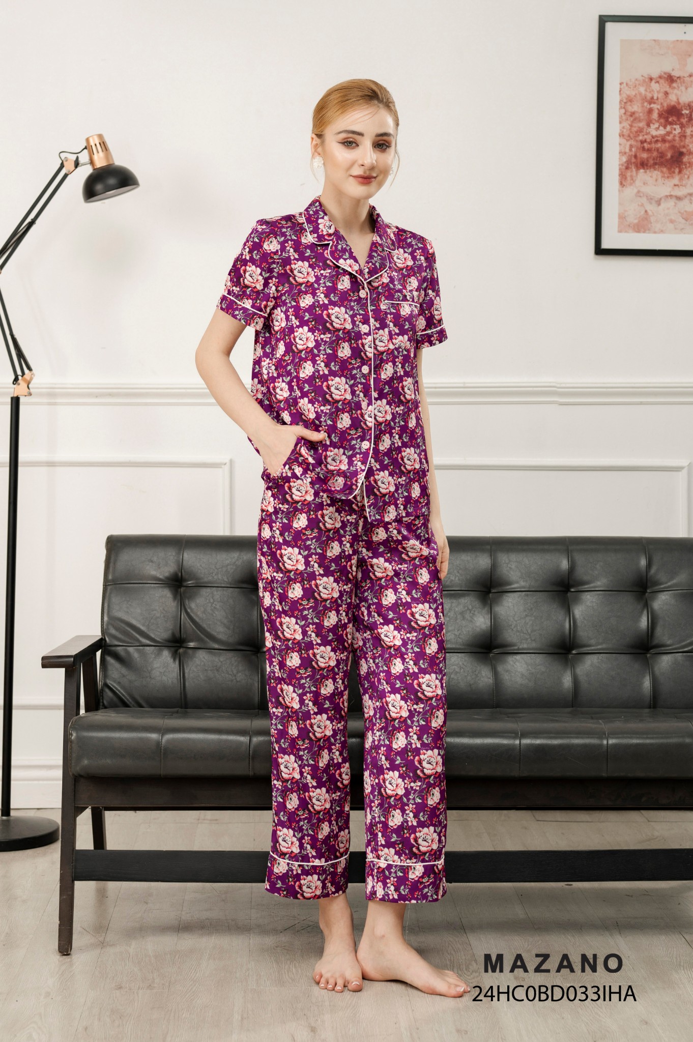 Bộ mặc nhà in họa tiết hoa cách điệu