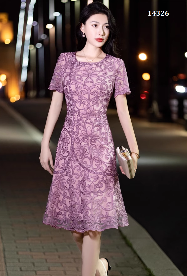 14326-Đầm ren tím dáng A đuôi cá ( Ren,lót)_thumbnail_0