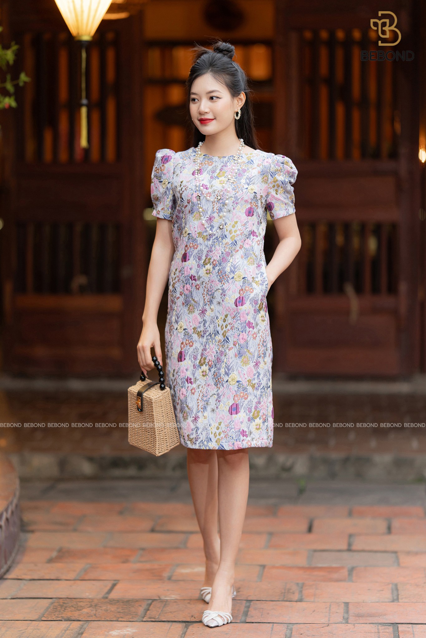 Đầm suông Shaylee tafta gấm thêu HOA TÍM NHẠT_thumbnail_3