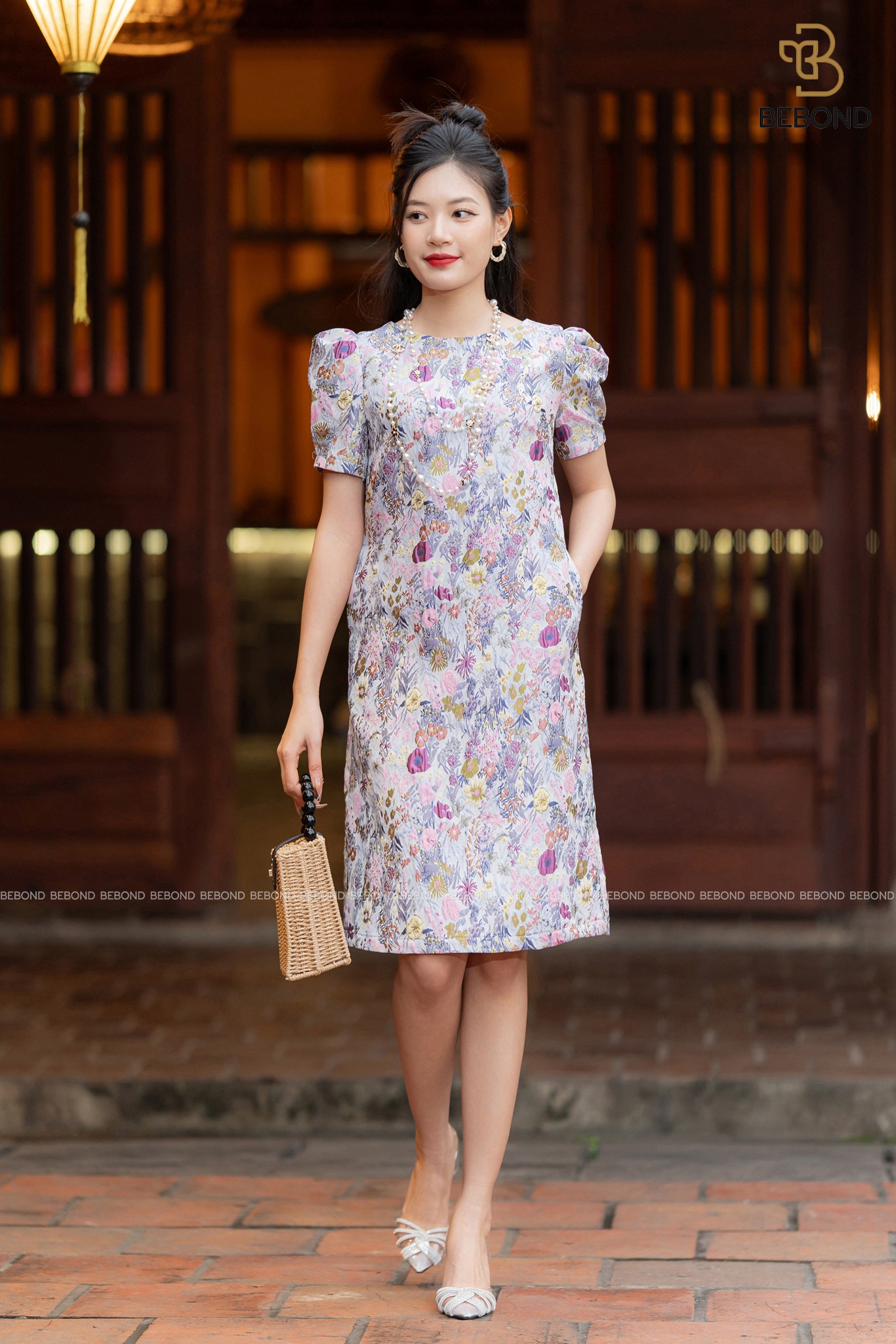 Đầm suông Shaylee tafta gấm thêu HOA TÍM NHẠT_thumbnail_6