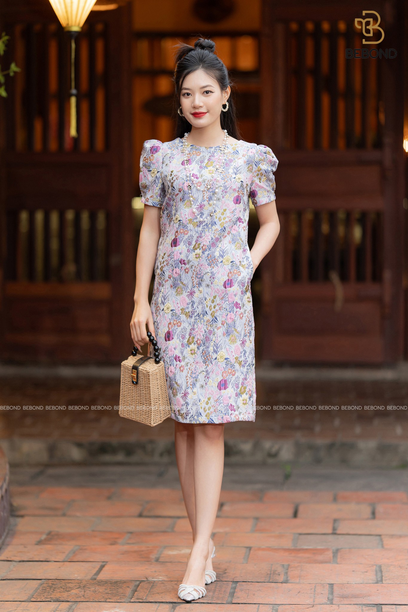 Đầm suông Shaylee tafta gấm thêu HOA TÍM NHẠT_thumbnail_4