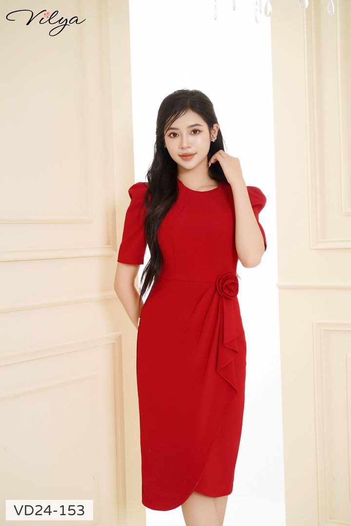 Đầm ôm đỏ đính hoa lệch 1 bên hông