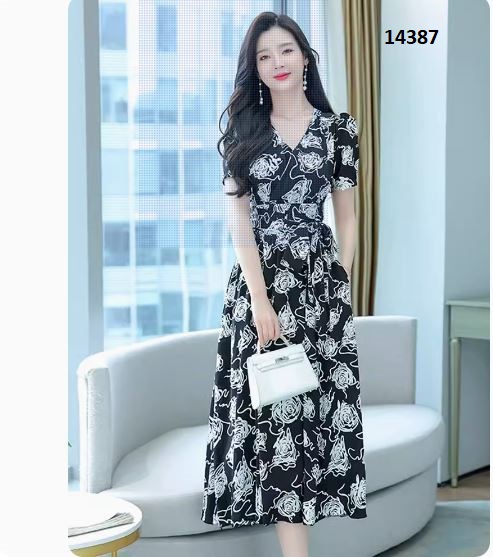 14387-Đầm xòe đen họa tiết hoa hồng trắng _thumbnail_1