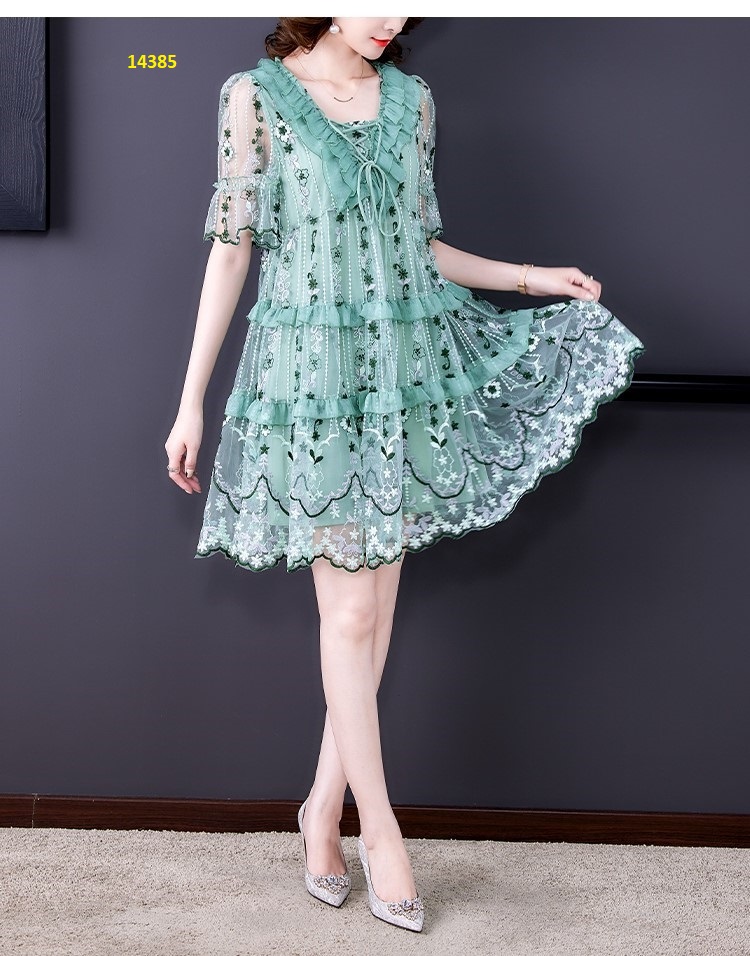 14385-Đầm oversize ren thêu hoa nhí, cổ bèo nơ _thumbnail_0