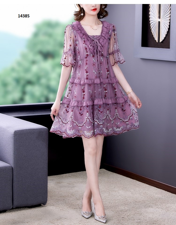 14385-Đầm oversize ren thêu hoa nhí, cổ bèo nơ _thumbnail_5